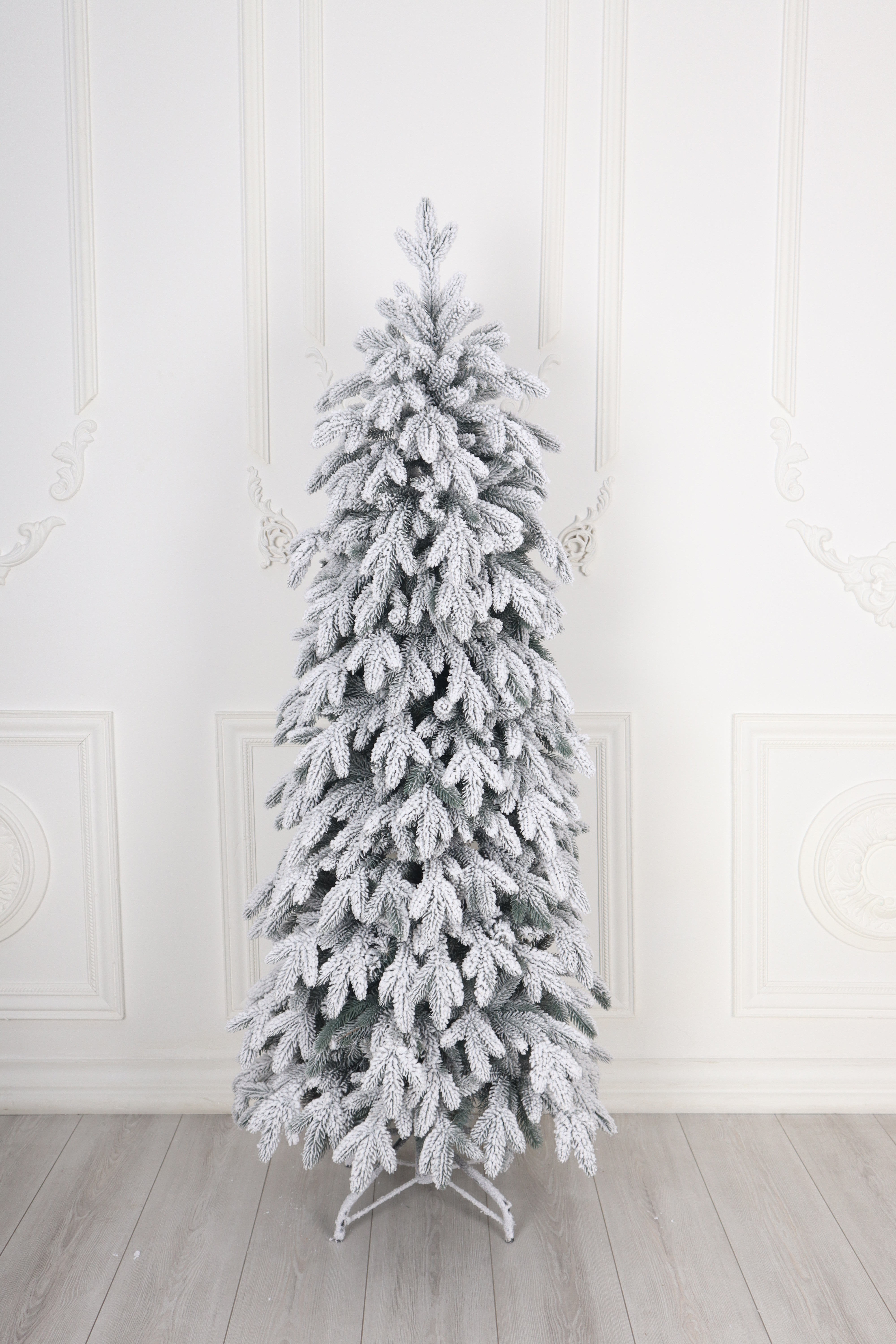 Ель "Эстонская" заснеженная