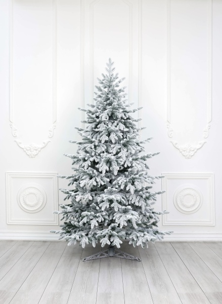 Ель "Карельская Премиум" заснеженная 2,3м Ель "Карельская Премиум" заснеженная 2,3м