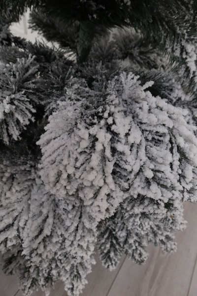 Ель "Сибирская Люкс" заснеженная 1,1 м. ветки вниз