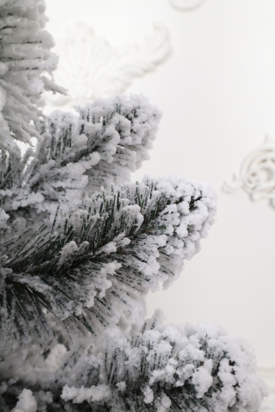 Ель "Кавказская Люкс" заснеженная 1,1 м