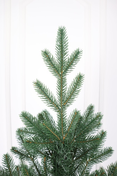 Ель "Карельская Премиум" 2,3м