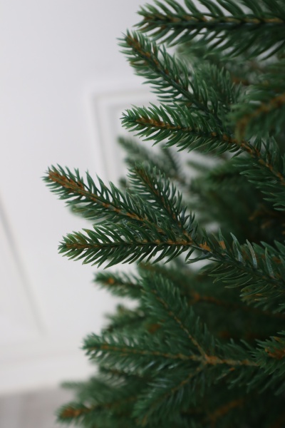 Ель "Итальянская" 2,4 м