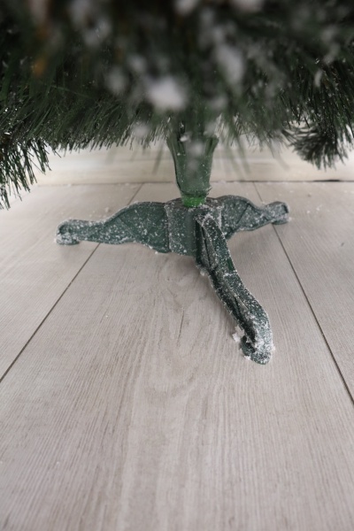 Ель "Сибирская Люкс" заснеженная 1,1 м. ветки вниз