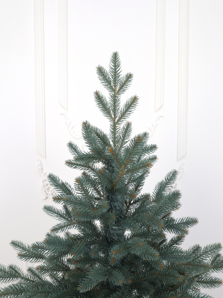 Ель "Карельская Премиум" голубая 1,5м