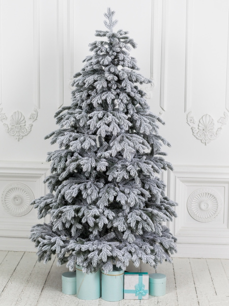 Ель "Таежная" заснеженная 1,9 м