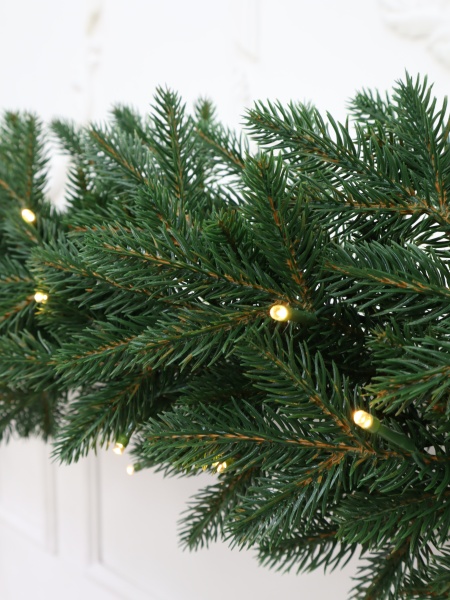 Гирлянда еловая "Датская" Led 1.8 м