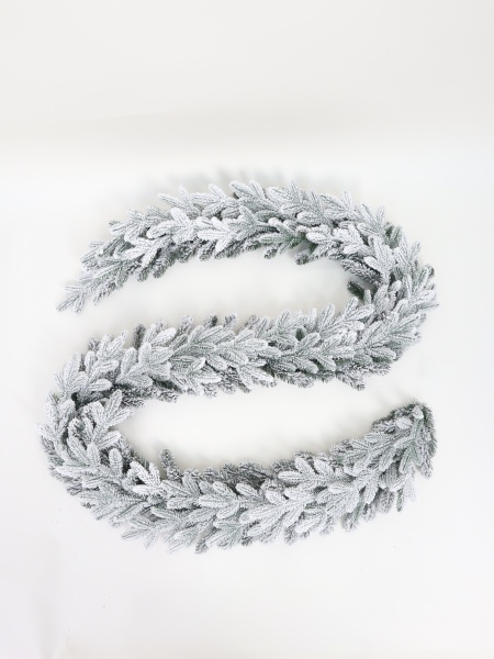 Гирлянда еловая "Метелица" Led 2.8 м