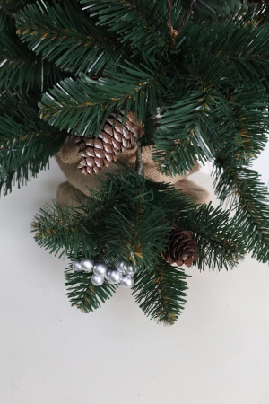 Ель 70 см шишки / серебристые ягоды