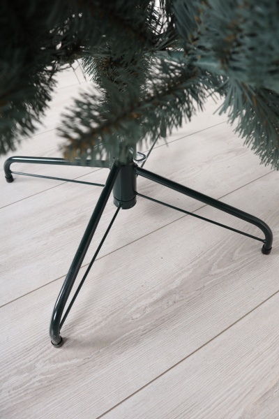 Ель "Эстонская голубая" 2,1 м