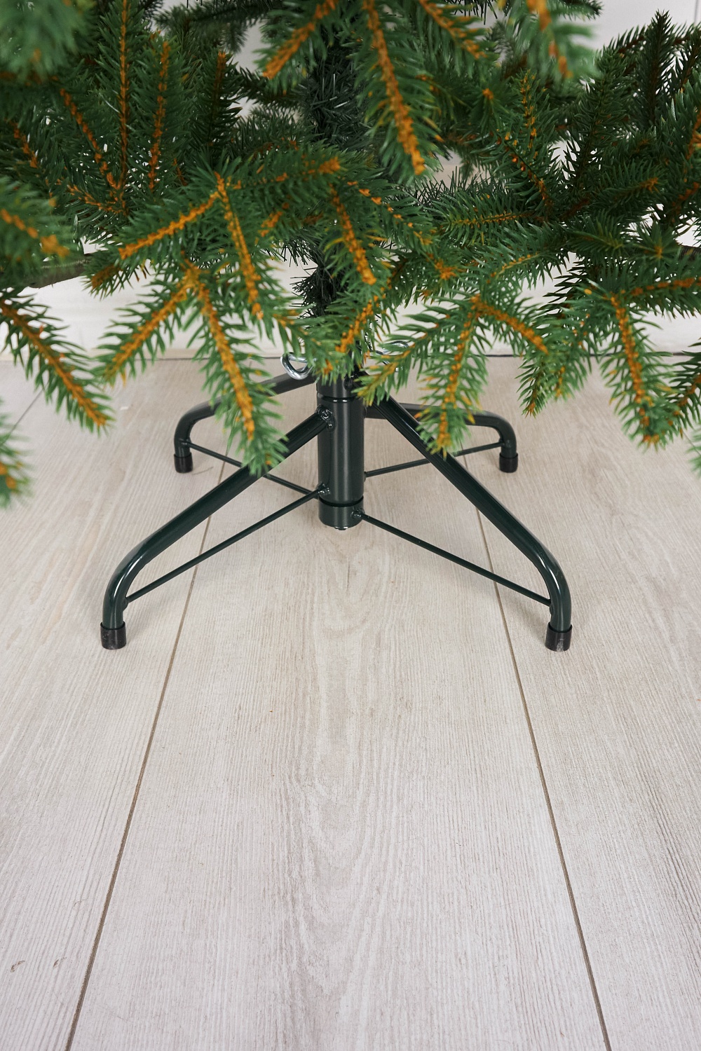 Ель "Венгерская Премиум" зонтик 2,35 м