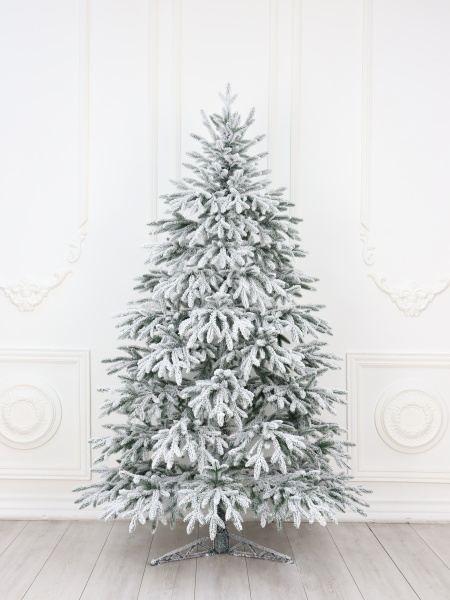 Ель "Байкальская Премиум" заснеженная 2,3м Ель "Байкальская Премиум" заснеженная 2,3м