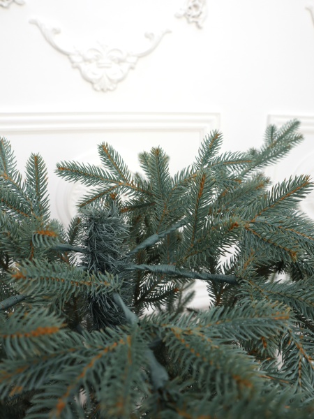 Ель "Карельская Премиум" голубая 1,5м