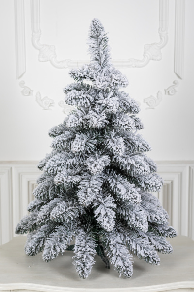 Ель Сибирская заснеженная 0,9 м в коробке Ель Сибирская заснеженная 0,9 м в коробке