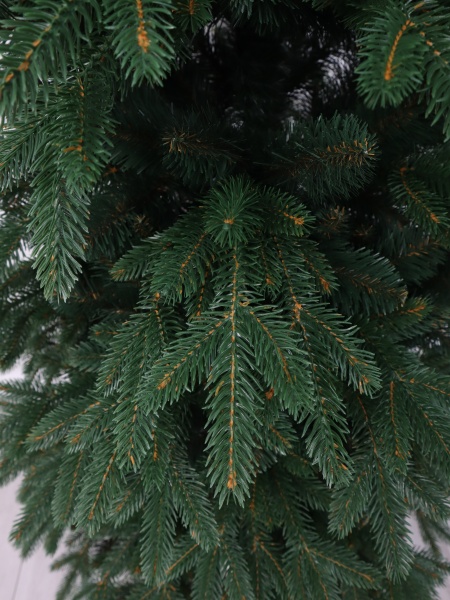 Ель "Эстонская" 2,1 м